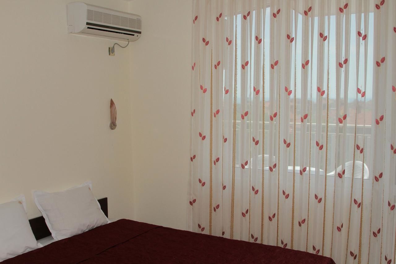 Отель Vlasta Family Hotel Равда-39